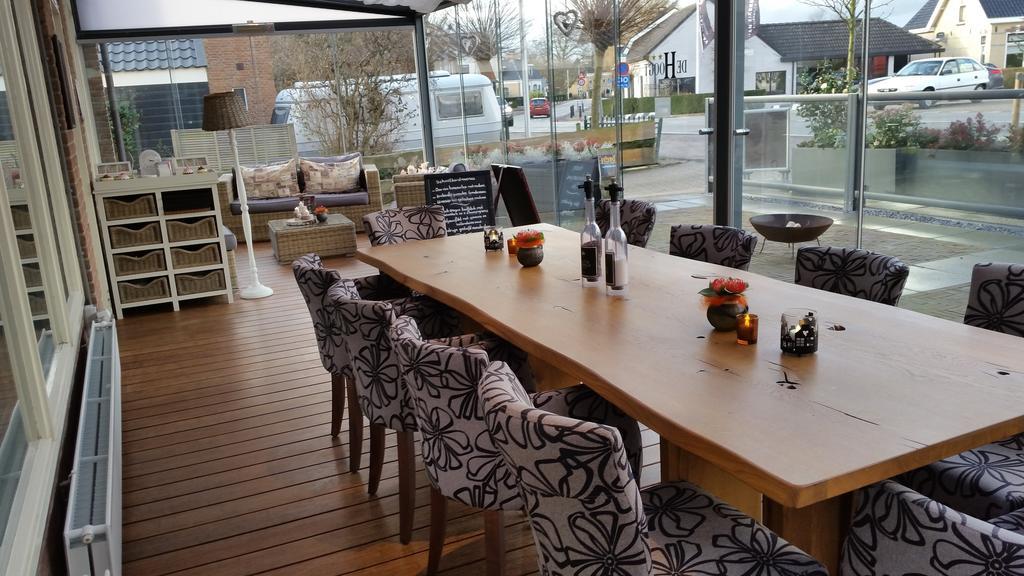 Hotel Restaurant De Hoogt Maasdam Екстер'єр фото