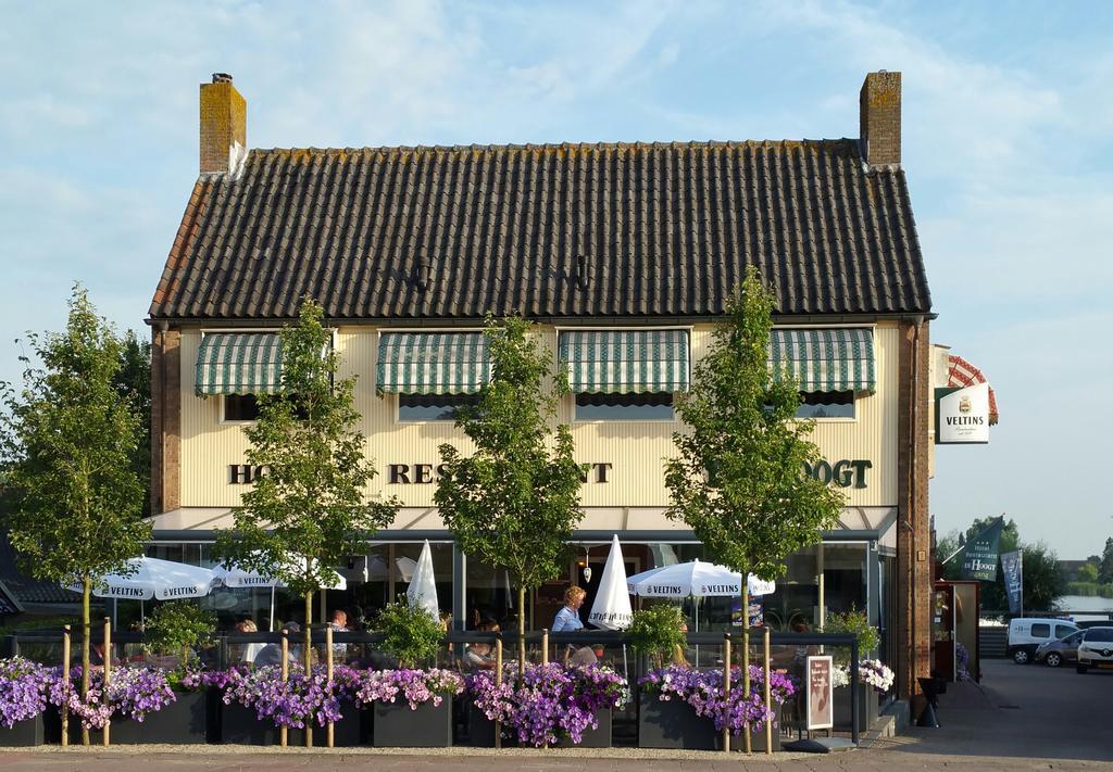 Hotel Restaurant De Hoogt Maasdam Екстер'єр фото