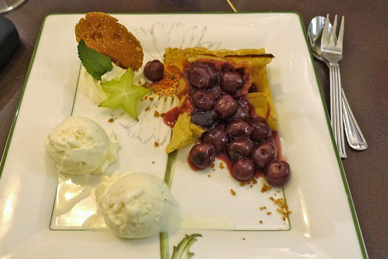 Hotel Restaurant De Hoogt Maasdam Екстер'єр фото