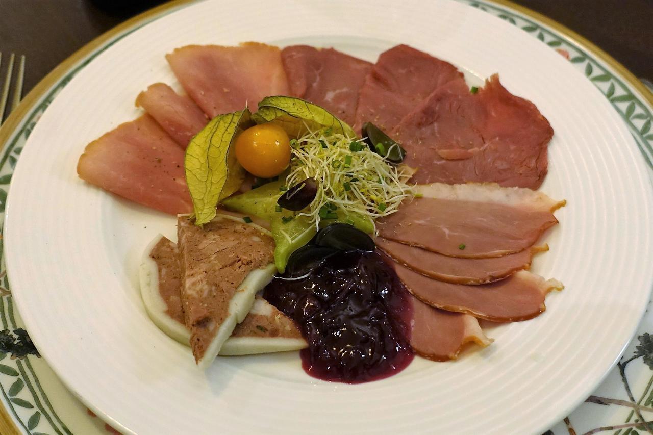 Hotel Restaurant De Hoogt Maasdam Екстер'єр фото