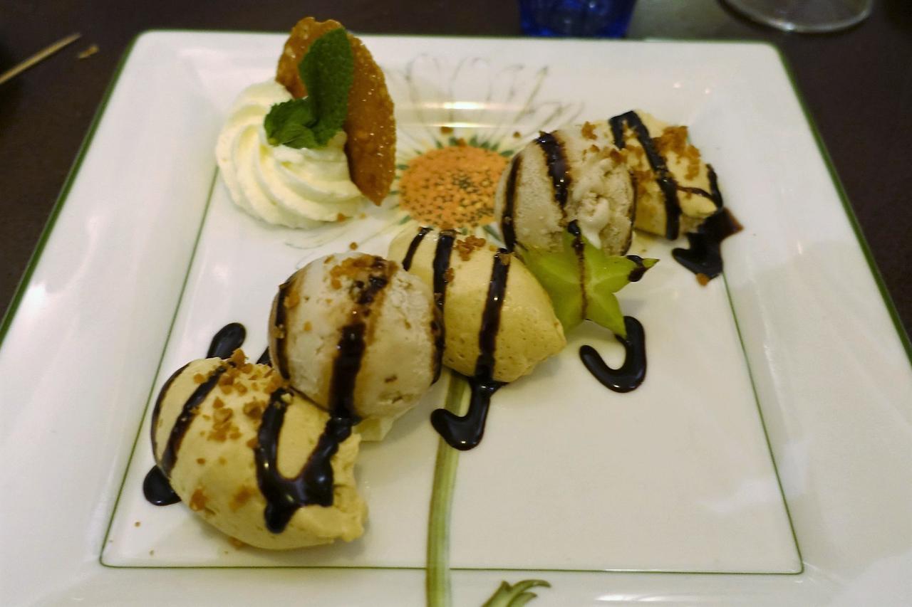 Hotel Restaurant De Hoogt Maasdam Екстер'єр фото