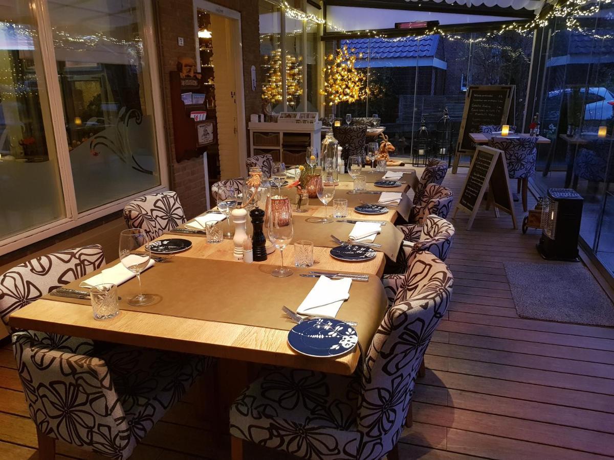 Hotel Restaurant De Hoogt Maasdam Екстер'єр фото